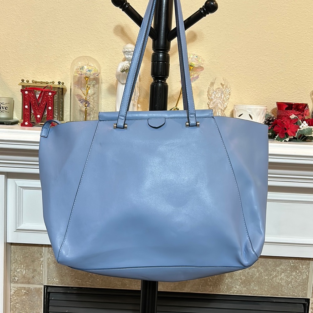 🎉2x Host Pick🎊A New Day Tote